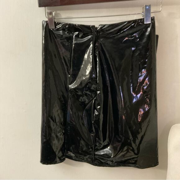 PrettyLittleThing Black Vinyl Extreme Two Piece Set 4/6 Goth Rocker Cosplay Punk - Picture 6 of 16